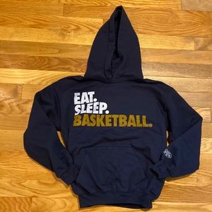 Youth basketball sweatshirt, size medium but runs small